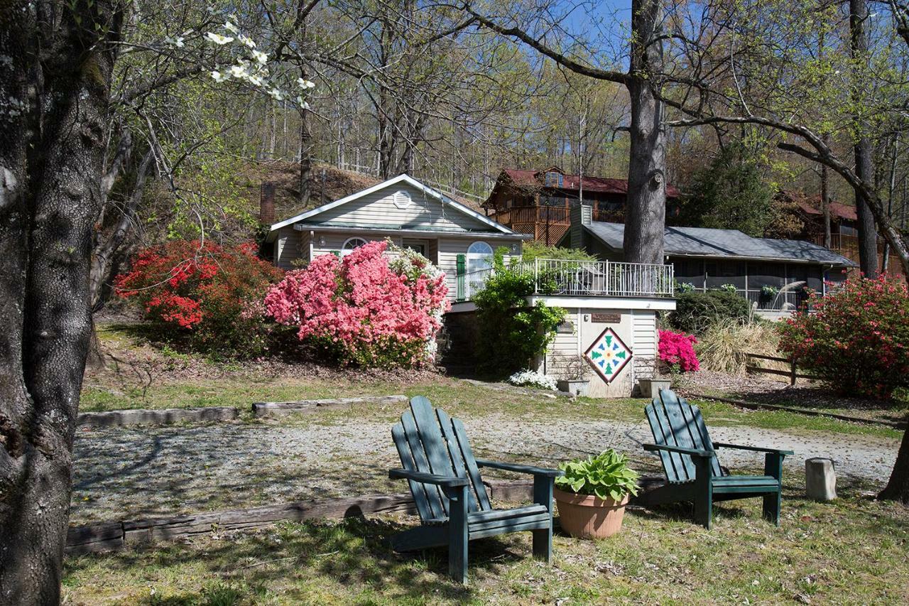 Pine Gables Cabins Villa Lake Lure Exterior photo