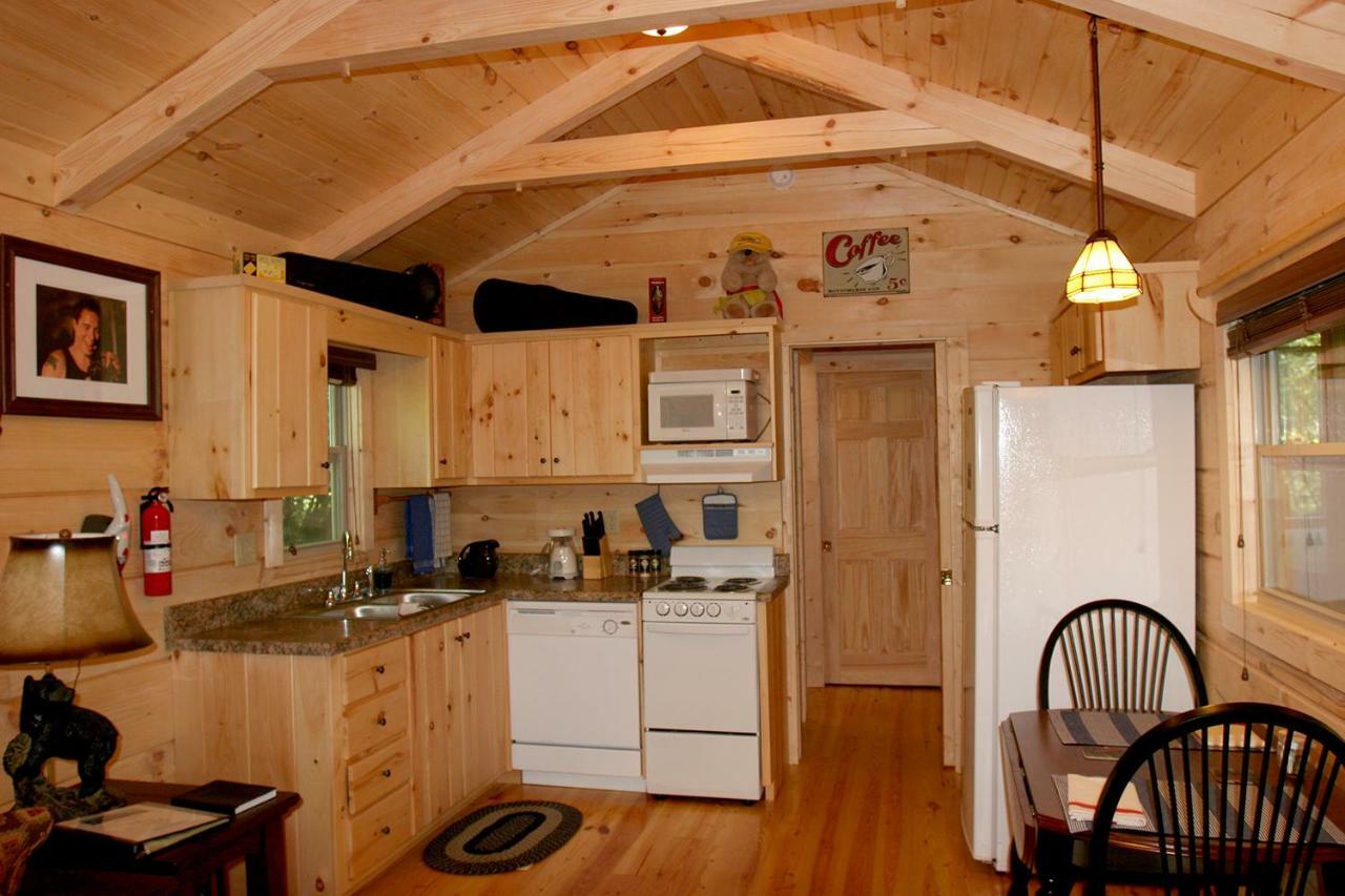 Pine Gables Cabins Villa Lake Lure Exterior photo