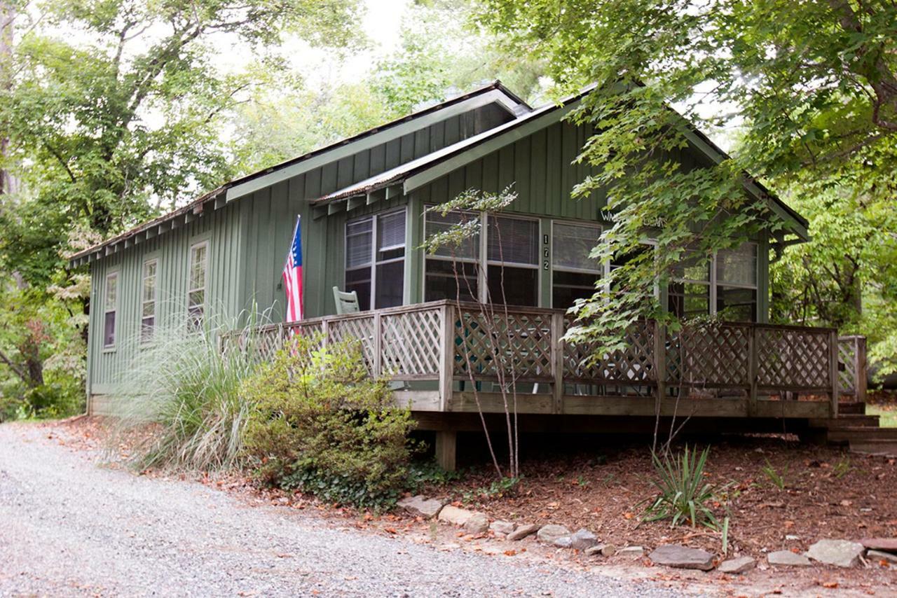 Pine Gables Cabins Villa Lake Lure Exterior photo
